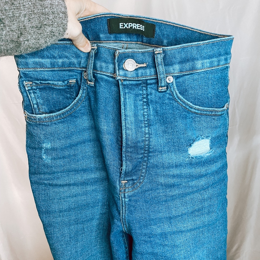 Express Mom Jean Super High Rise - Picture 9 of 11